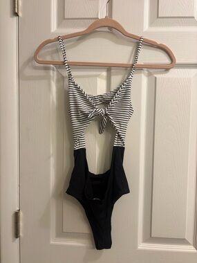 Subdued one piece